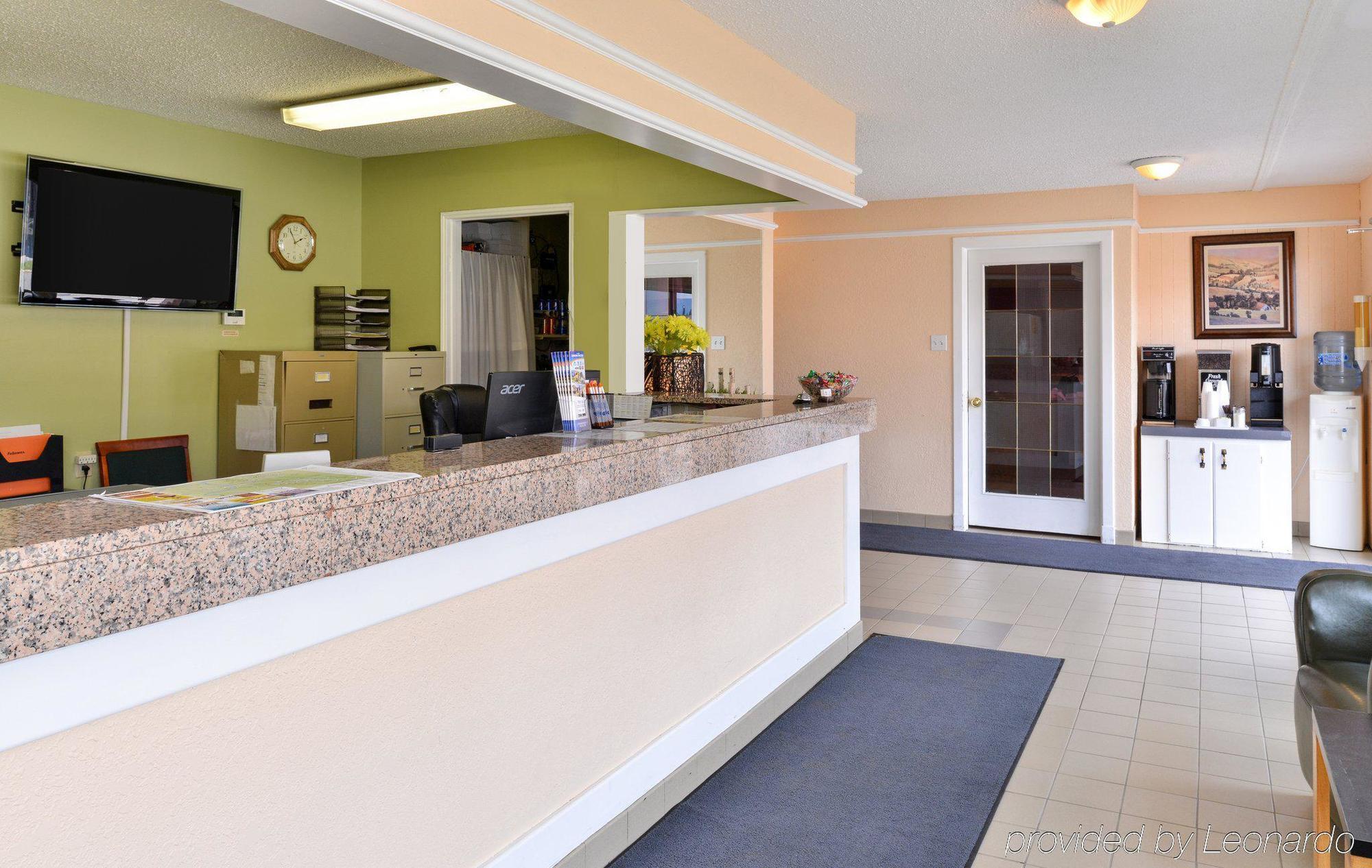 Canadas Best Value Inn Whitecourt Buitenkant foto