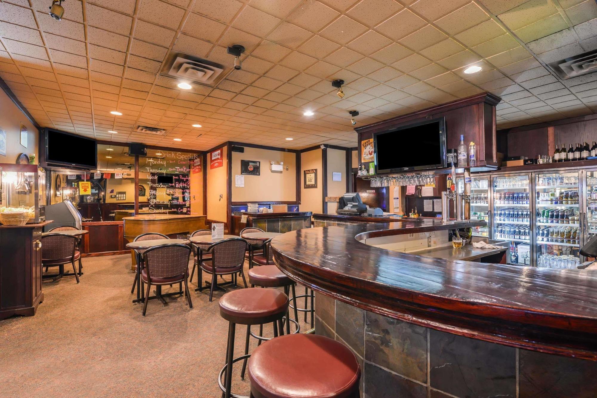 Canadas Best Value Inn Whitecourt Buitenkant foto